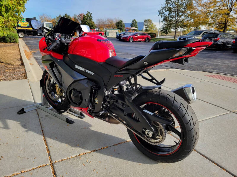 2015 Suzuki GSX-R1000