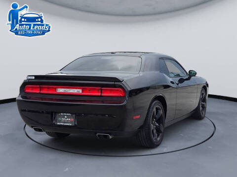 2013 Dodge Challenger SXT
