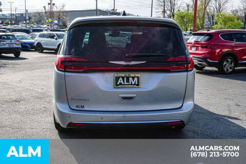 2024 Chrysler Pacifica Touring L