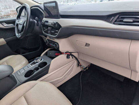 2020 Ford Escape SEL