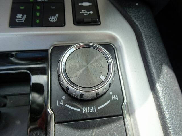 2017 Toyota Land Cruiser