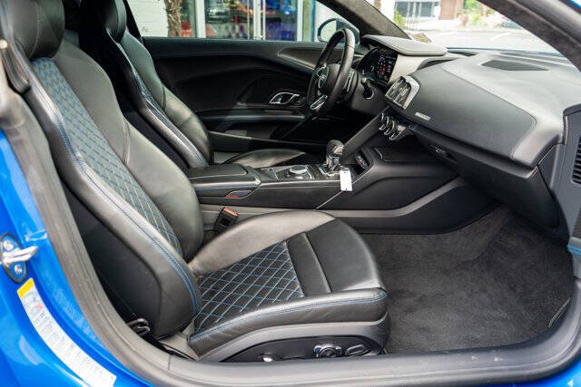 2017 Audi R8 36