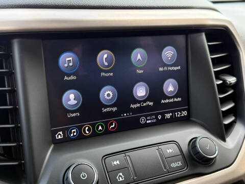 2023 GMC Acadia Denali