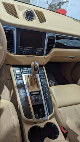 2015 Porsche Macan S