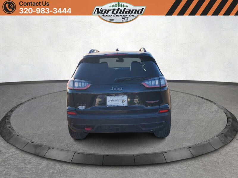 2022 Jeep Cherokee Trailhawk