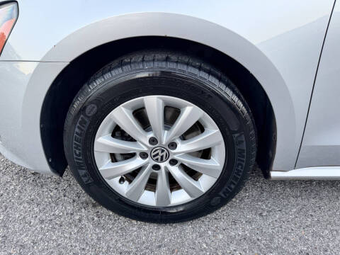 2012 Volkswagen Passat S