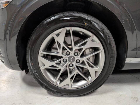 2025 Genesis GV70 2.5T Standard