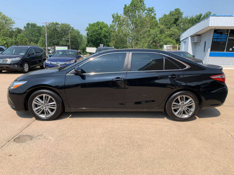 2016 Toyota Camry for sale at GRC OF KC in Gladstone MO