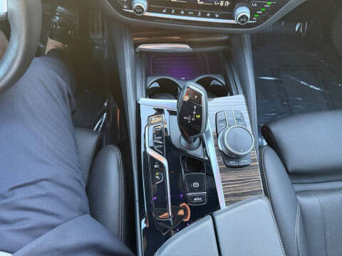 2022 BMW 5 Series 530e