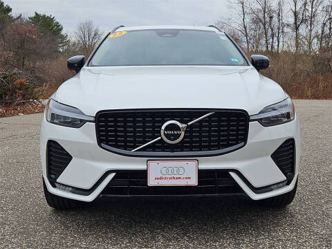2023 Volvo XC60 B6 Ultimate Dark Theme