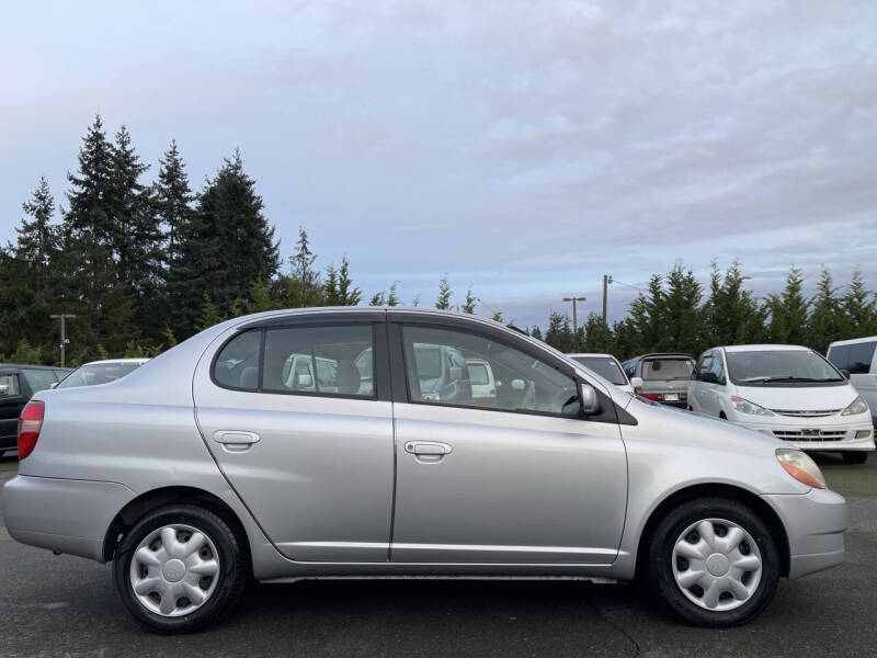 2000 Toyota Platz Echo