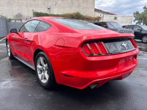 2016 Ford Mustang V6