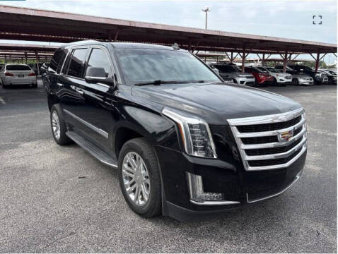 2018 Cadillac Escalade Standard