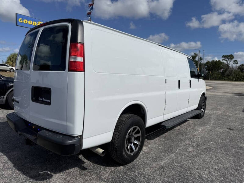 2020 Chevrolet Express 2500
