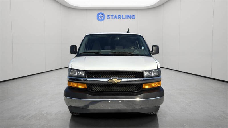 2025 Chevrolet Express LT 3500
