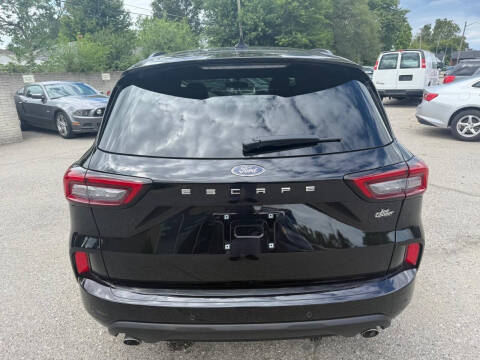 2024 Ford Escape ST-Line