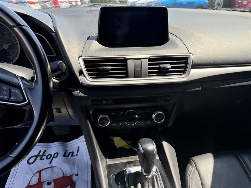 2018 Mazda MAZDA3 Touring
