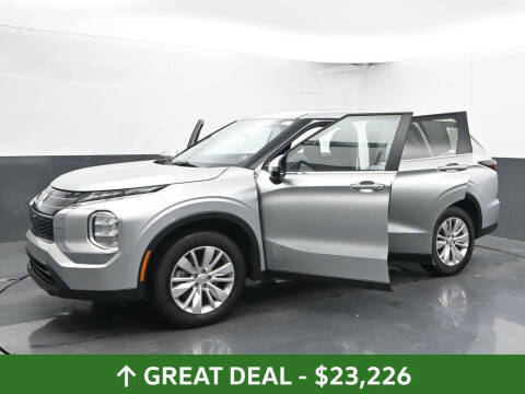 2025 Mitsubishi Outlander ES