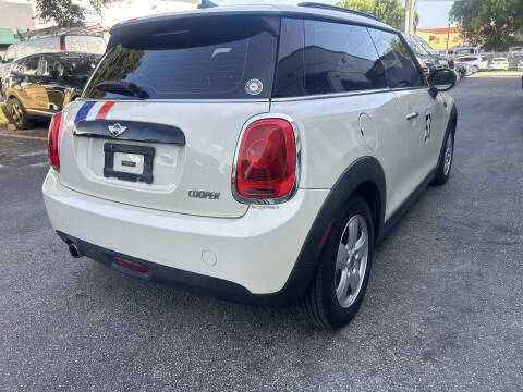 2016 MINI Hardtop 2 Door Cooper