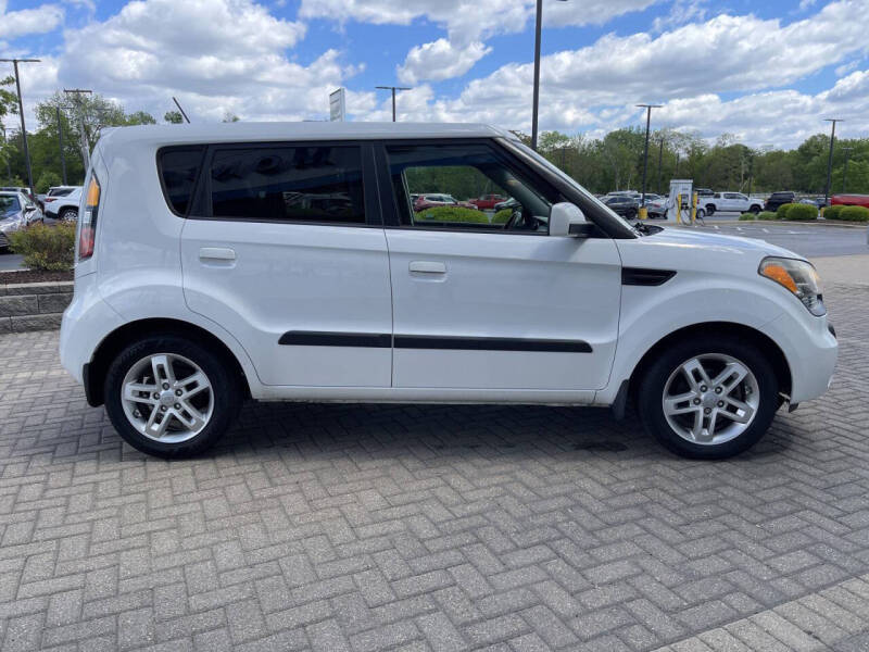 2010 Kia Soul +