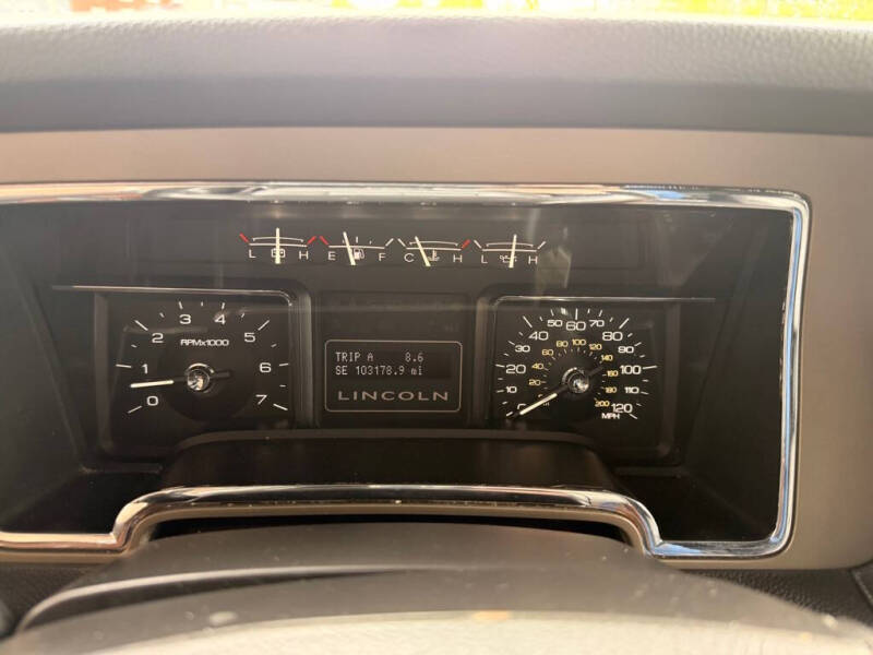 2013 Lincoln Navigator L