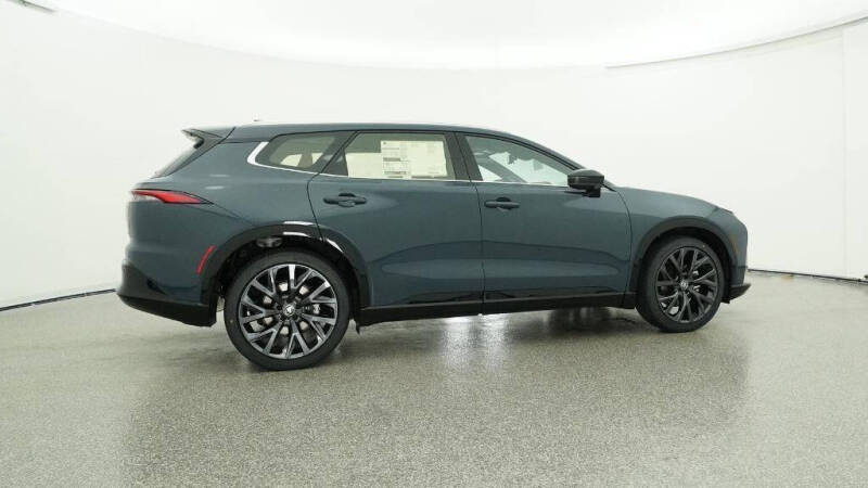 2025 Toyota Crown Signia Limited