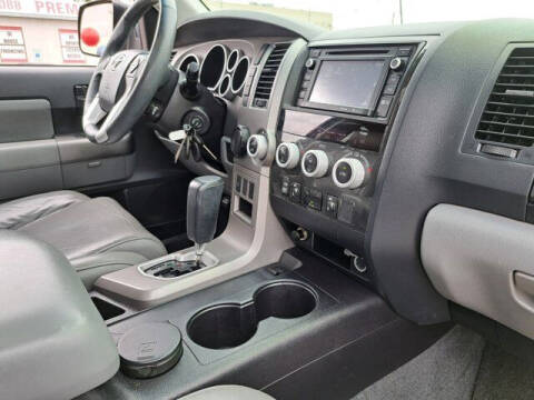 2016 Toyota Sequoia SR5