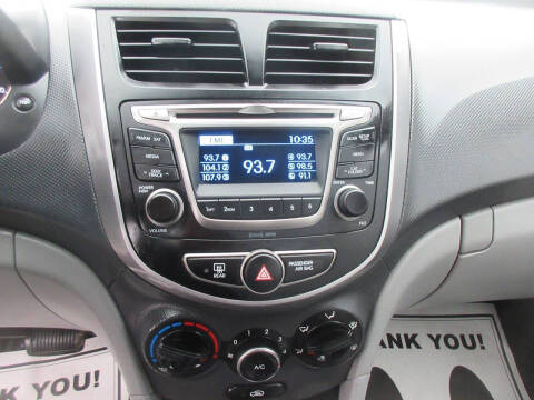 2017 Hyundai Accent SE