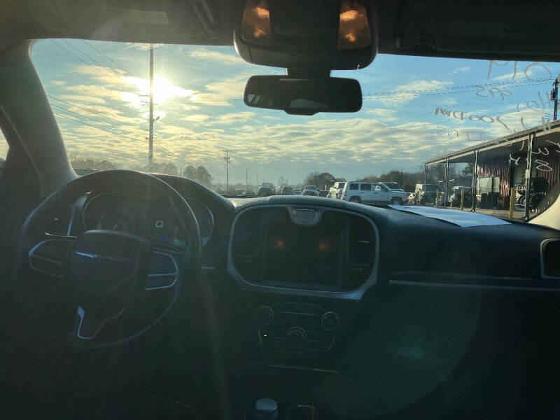 2019 Chrysler 300 Touring