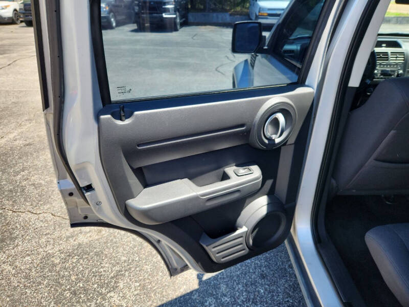 2011 Dodge Nitro SE