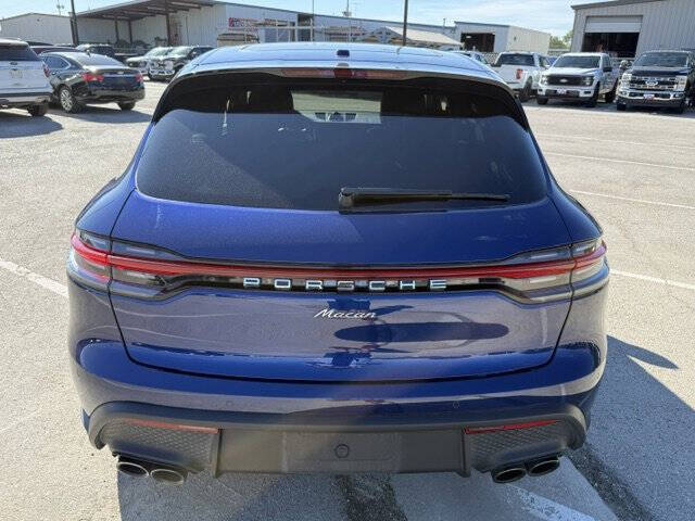 2025 Porsche Macan