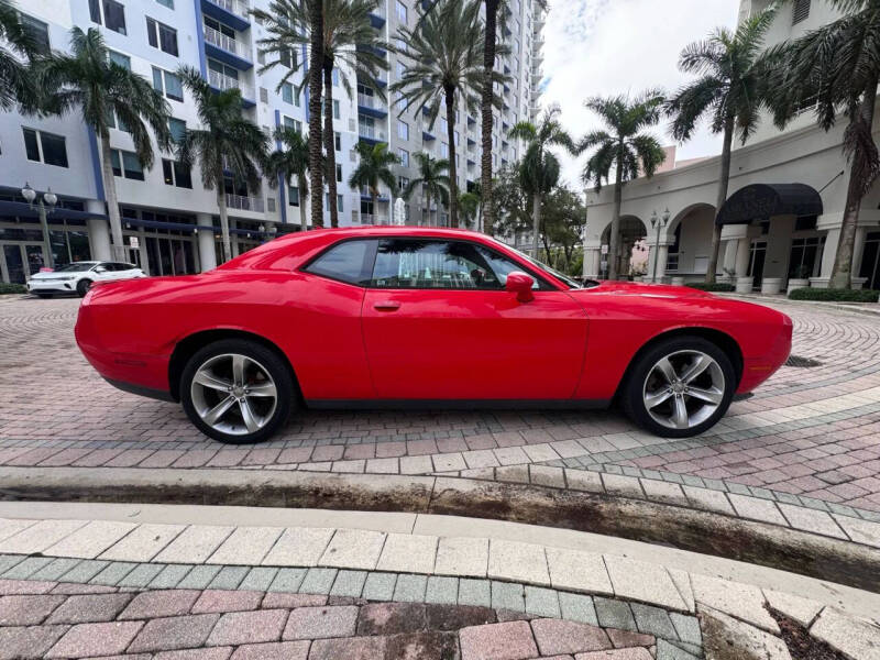 2015 Dodge Challenger SXT