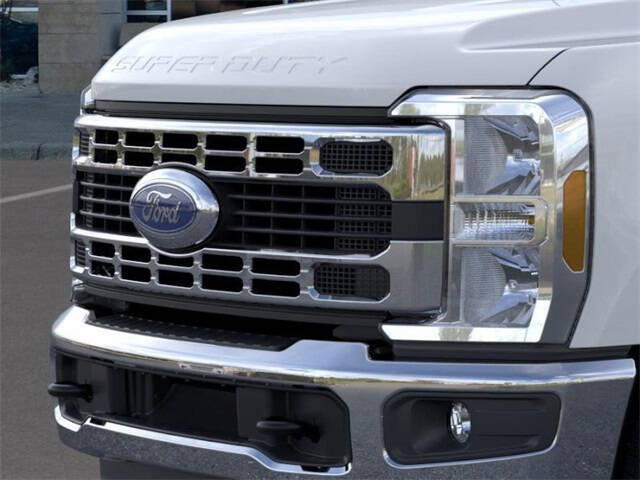 2025 Ford F-350 Super Duty XL