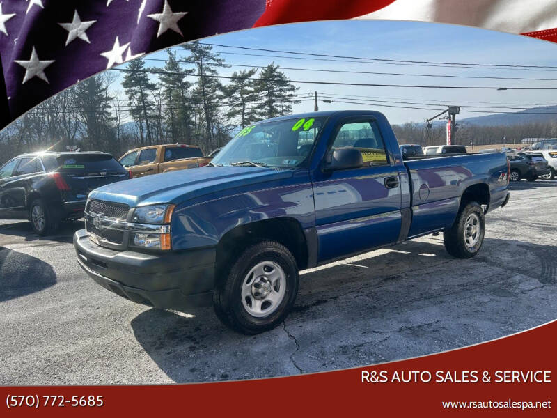 2004 Chevrolet Silverado 1500 Work Truck's photo