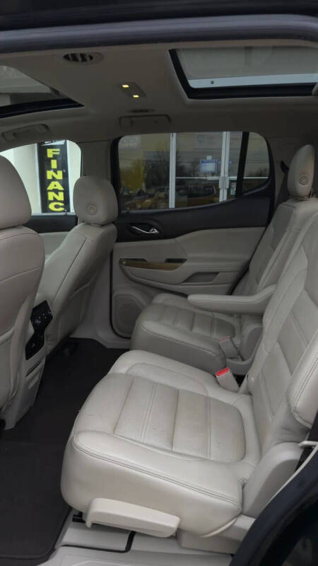 2017 GMC Acadia Denali