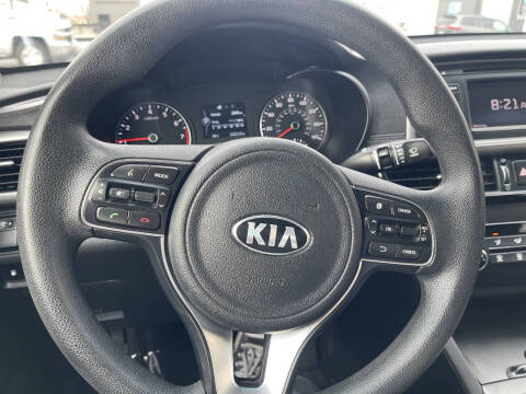 2017 Kia Optima LX
