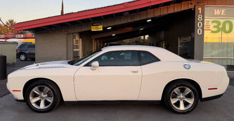 2017 Dodge Challenger SXT