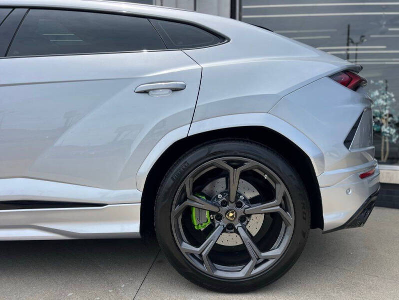 2022 Lamborghini Urus