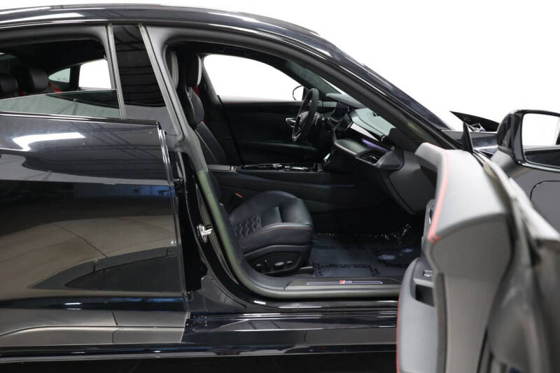 2022 Audi RS e-tron GT quattro