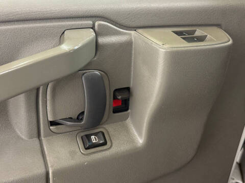 2016 Chevrolet Express LT 3500