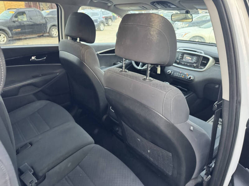 2017 Kia Sorento LX