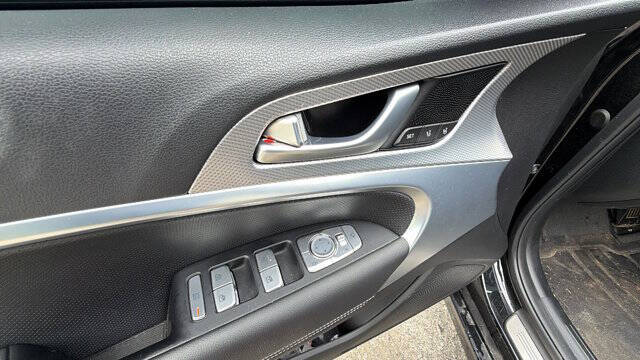 2023 Genesis G70