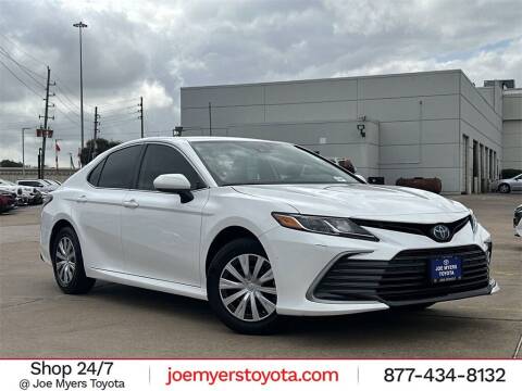 2022 Toyota Camry Hybrid for sale at Joe Myers Toyota PreOwned in Houston TX