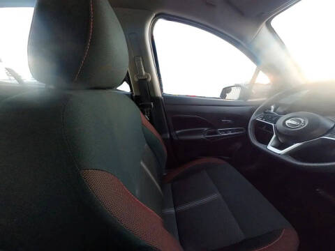 2024 Nissan Versa SR