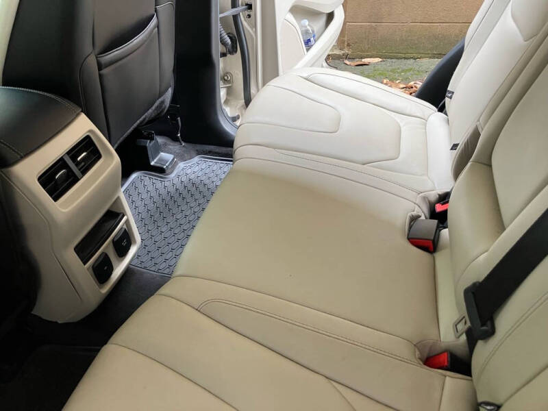 2017 Ford Edge Titanium