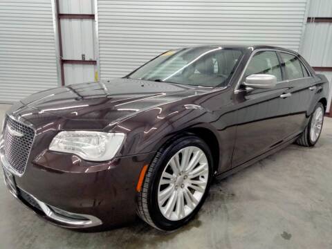 2013 Chrysler 300 for sale at LA PULGA DE AUTOS in Dallas TX