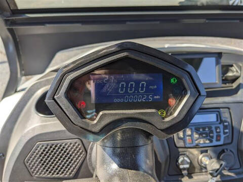 2024 Bintelli BEYOND 6PR LITHIUM 105-AH