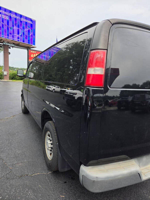 2017 Chevrolet Express 2500
