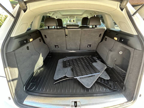 2017 Audi Q5 2.0T quattro Premium Plus