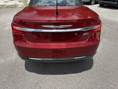 2014 Chrysler 200 Limited